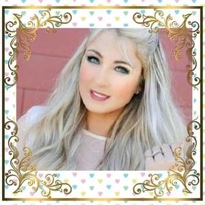 Meet your Posher, Lina